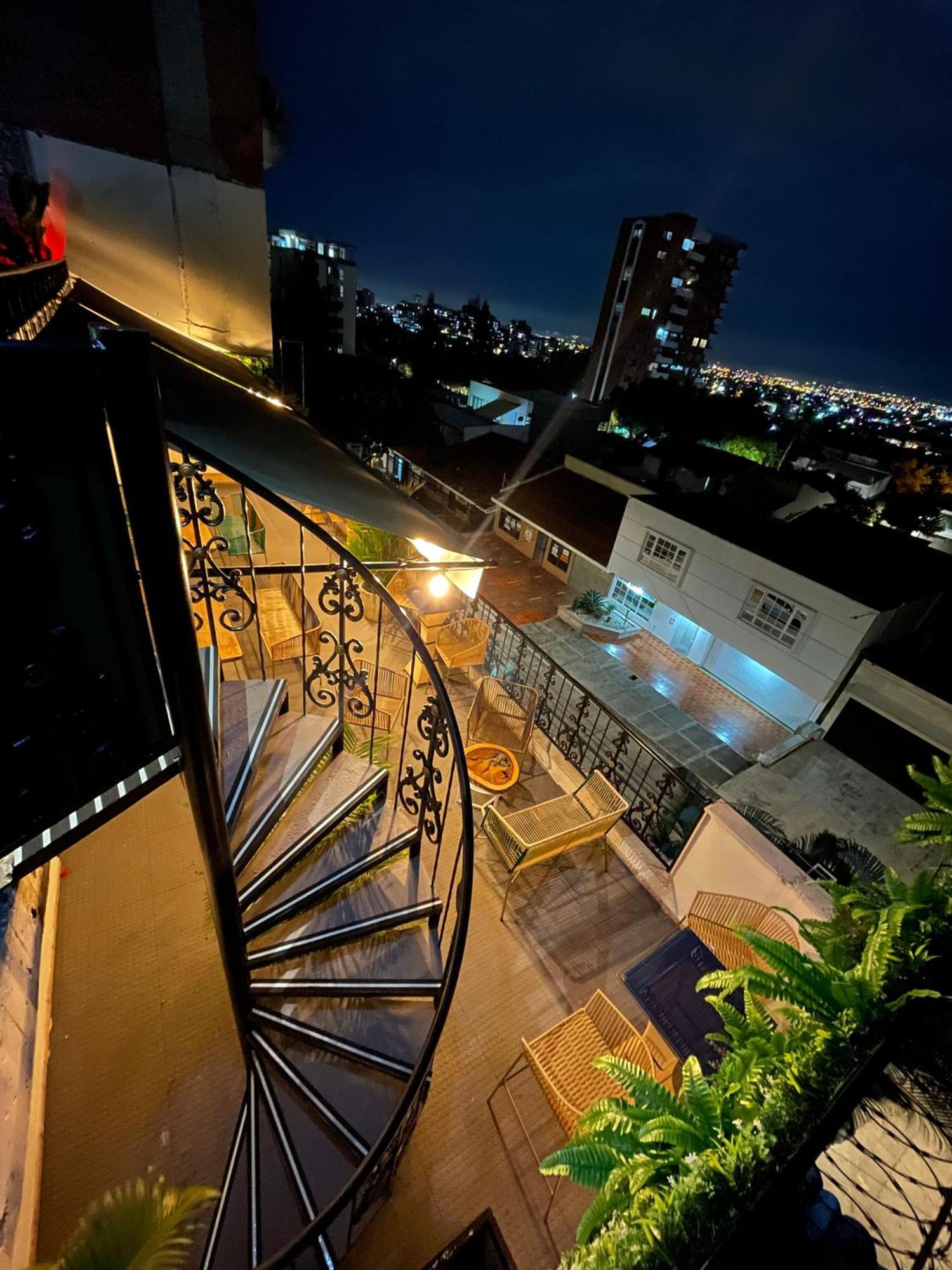The View Hostel & Lounge Cali Exterior foto